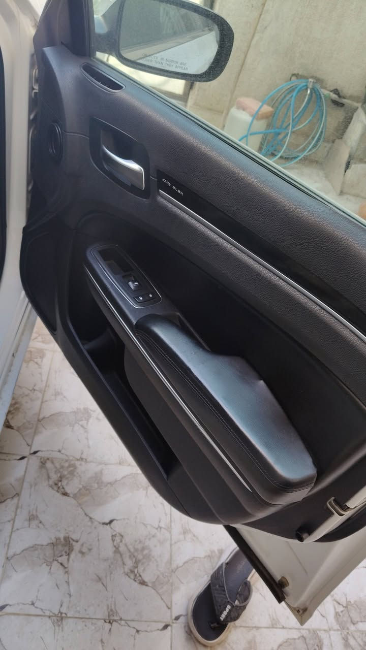 السلام عليكم اوباما اصل 15 مرمز 19ذي قار  بسمي جاهزه جملغ وبنيد تبديل ورش كلير جماليه قطعتين تفاصيل ***********سعر 170
