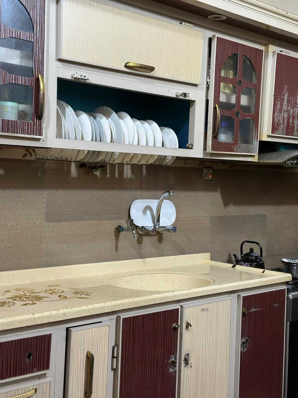 السلام عليكم كاونتر للبيع نضيف عوزة شغلات بسيطة باب زغير ويدتين مال باب وباقي كاملة وشغله كله فول يعني اصلي وكاونتر قوي واي أستفسار التصال على هاذة الرقم او وتساب ***********
