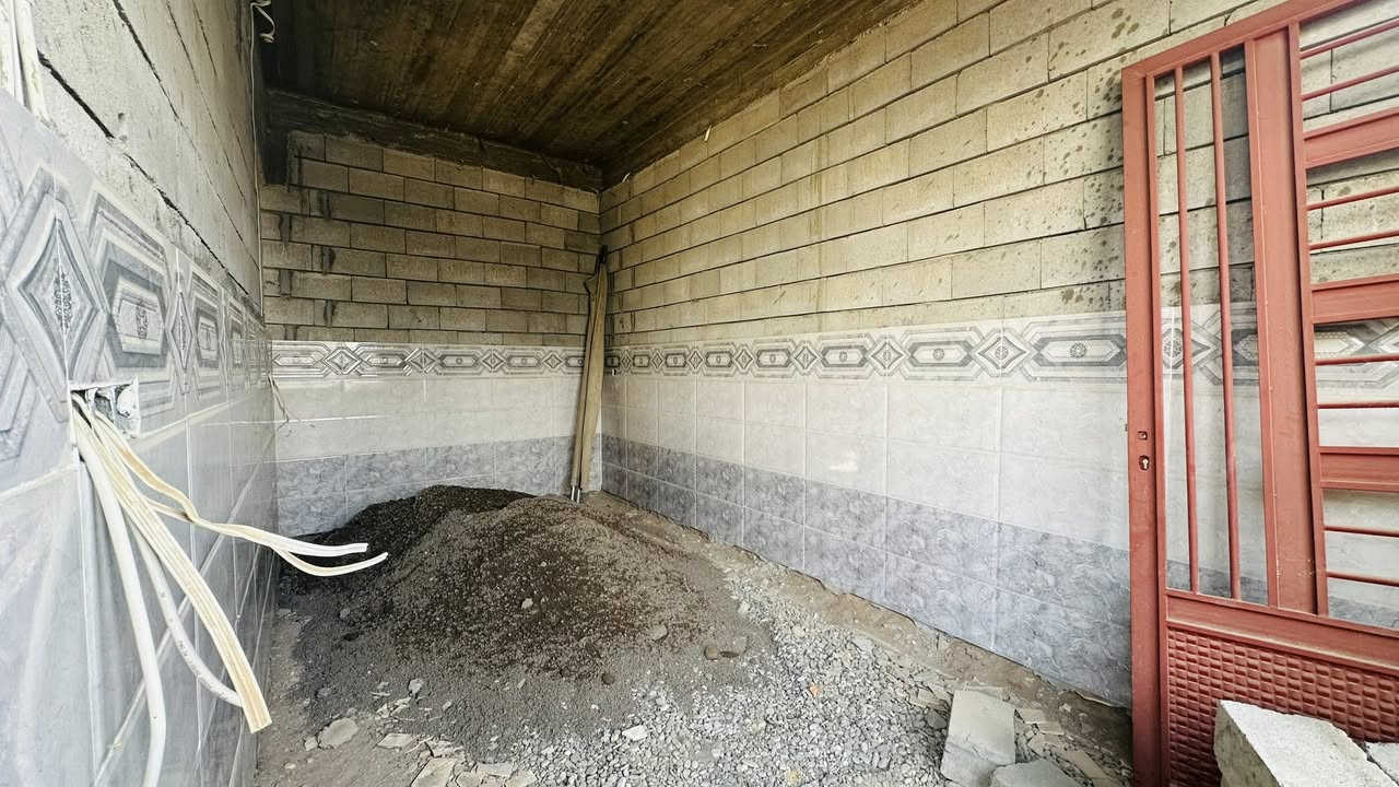 #عروض_مكتب_دعاء_الخير_للعقارات 🏡

للبيع بيت تسليم مفتاح  

بحي الملايين الثانية

قرب مدرسة غصن الزيتون

مساحة 100 متر ركن

واحهة 9 متر 

غرفة وهول وستقبال وبيتونه 

سعر 47 مليون ومجال شي بسيط 

// للأستفسار  مراجعة المكتب  او

الاتصال 📞
***********
***********
***********

***********
