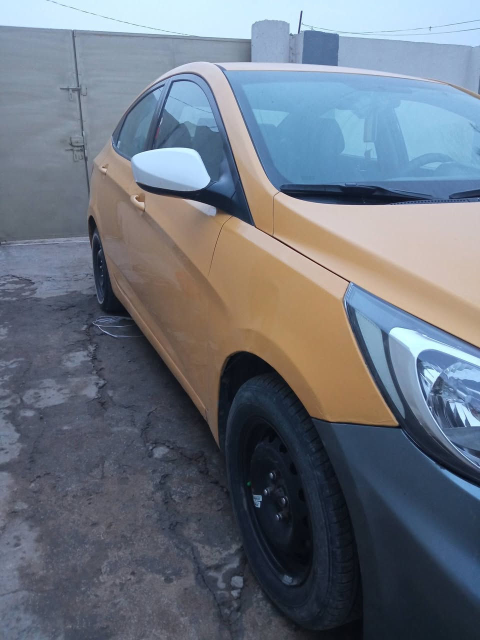 السلام عليكم
اكسنت وارد امريكا 

رقم بابل انكليزي 

موديل 2013

حادث بنيد فقط بدون دواخل 

صبغه اولى

السعر ( 80 )
مكاني بابل 

***********
***********
