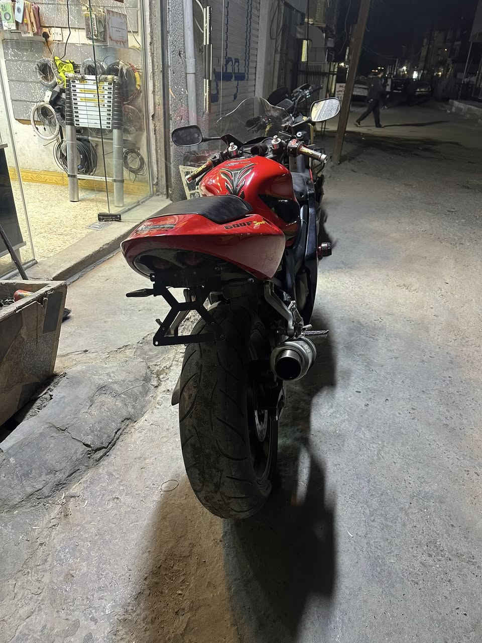 سلام عليكم 
f4i بطح
كفاله عامه مكينه مامفتوحه
بيها مكاتبه مكاني بغداد بلديات
***********
