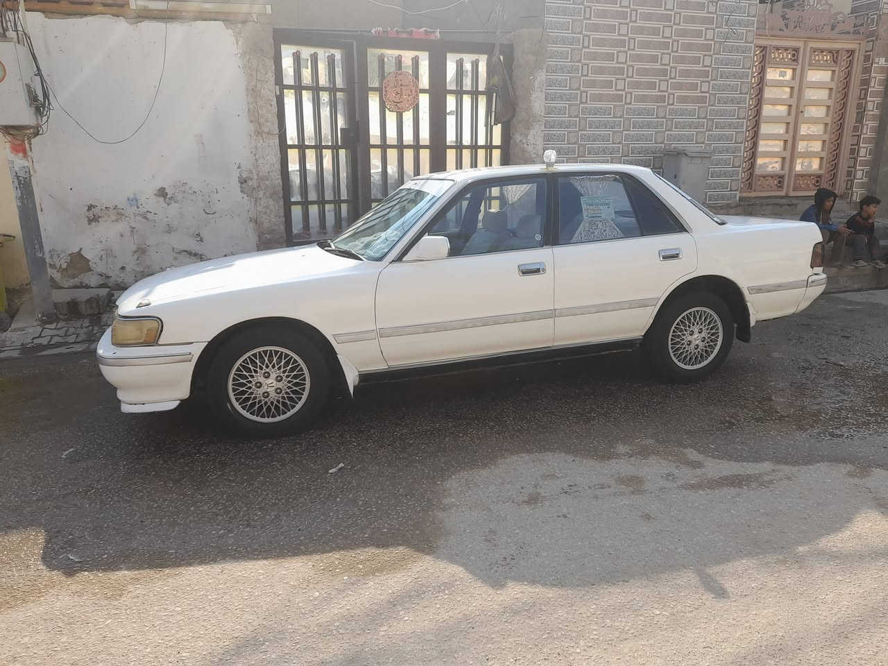 سلام عليكم خوان هاي مارك تكم       سياره للبيع  محرك  ٤ سلندر كير تبريد تخم تاير مداور ثاني يوم مكان سياره نجف موديل ٩١ رقم ألماني نجف  مداور  شاشه تخم  سماعات سنتر  ريمود سبلت شغال سياره  معمره  ومصبوغه عام  بدون ضربه قويه كير اوتو اكسن كهرباييات كل  شغاله بيع ومراوس  سعر  ٤٤ وبيهه مجال  محرك  ينقص دهن شراي يتصل على رقم ويدلل  ***********  سياره حلوه ونضيفه مال جناي
