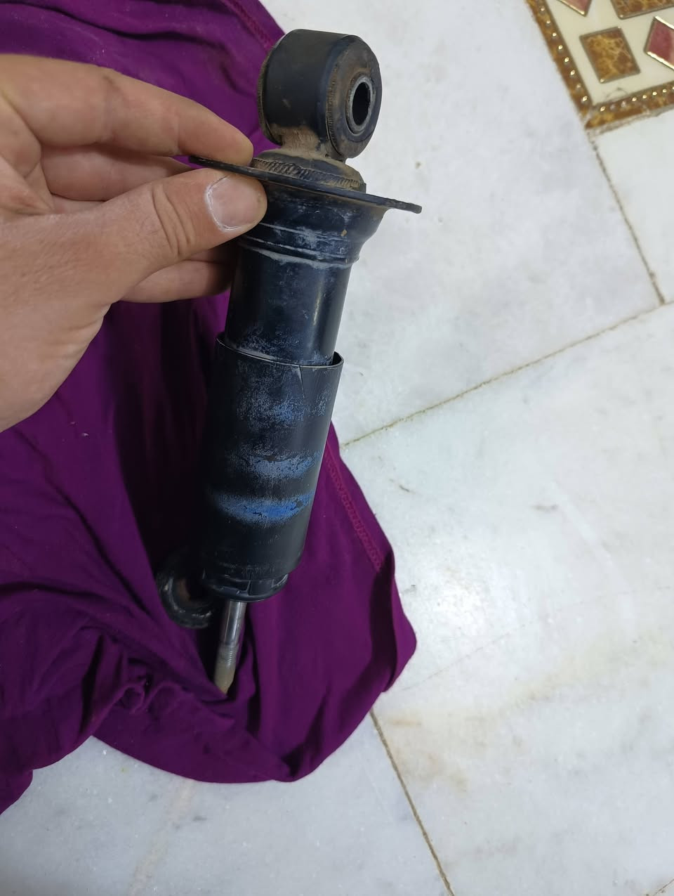 السلام عليكم شباب لويات ودبلات للبيع شوفت عينكم نضيفات الله شاهد 
للاستفسار الاتصال على الرقم او التعليق على المنشور مكاني واسط قضاء الحي _ حي العسكري 
***********
