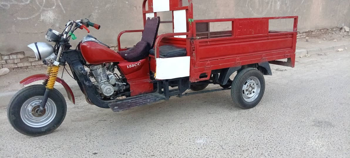 السلام عليكم شباب ستوته نظيفه شاطي نظيف تواير جدد اوراق موجوده لي يريده يتفضل خاص مكان حي الرفاق ***********
