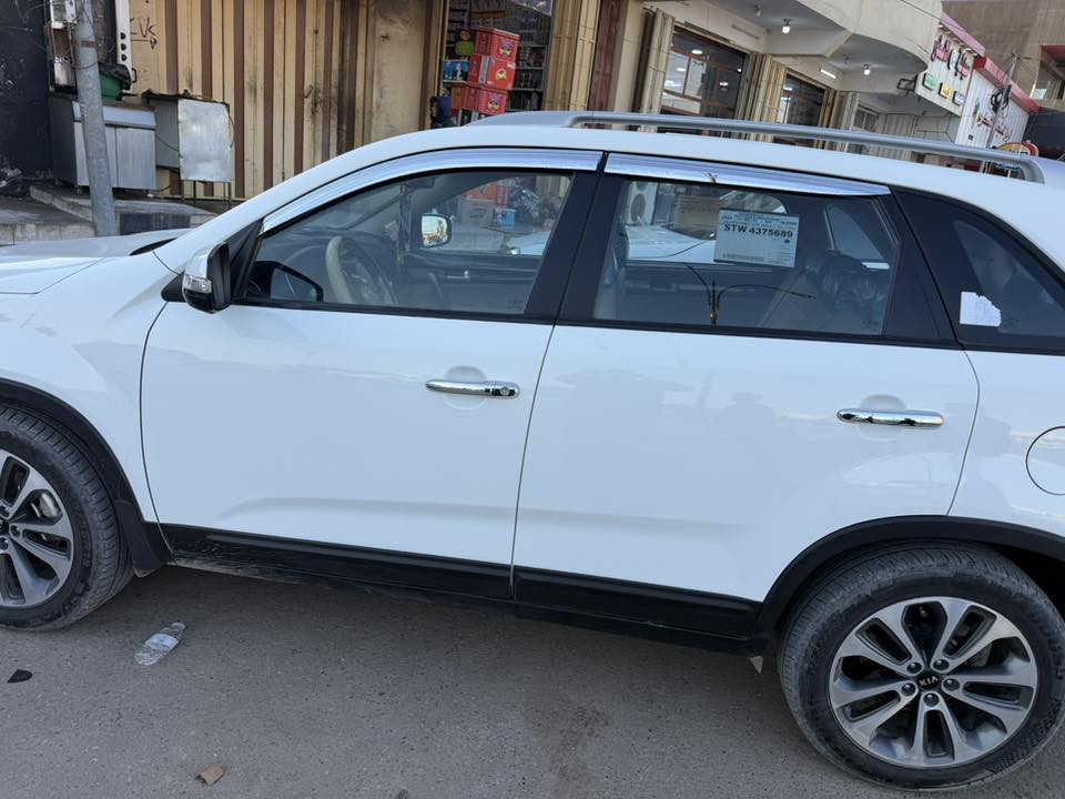 السلام عليكم للبيع سياره سورنتو2015
سياره مكفوله كفاله عامه 
فول واحد على واحد 
رقم بغداد  تحويل مباشر 
كير ومحرك كفاله 
تخم تاير جديد 
الاتصال على الرقم 
***********
مكلف بالنشر
