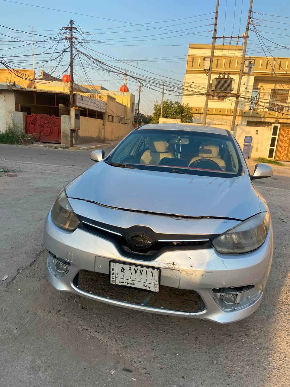 سلام عليكم رينو فلونس موديل 16سياره حلوه و نضيفه مرتبه بس عوزه شويه ترتيبات. بسيطه سياره  بيها نقص منضمه تبريد ما تشتغل كشرها نضيف وسعر مناسب ب 55وبيها مجال بيع مستعجل
الرقم ***********
