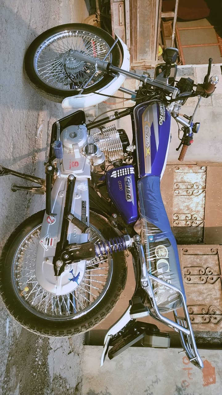 سلام عليكم دراجه للبيع موديل 25دراجه بلاديه السعر خاص او اتصال عل رقم    ***********
