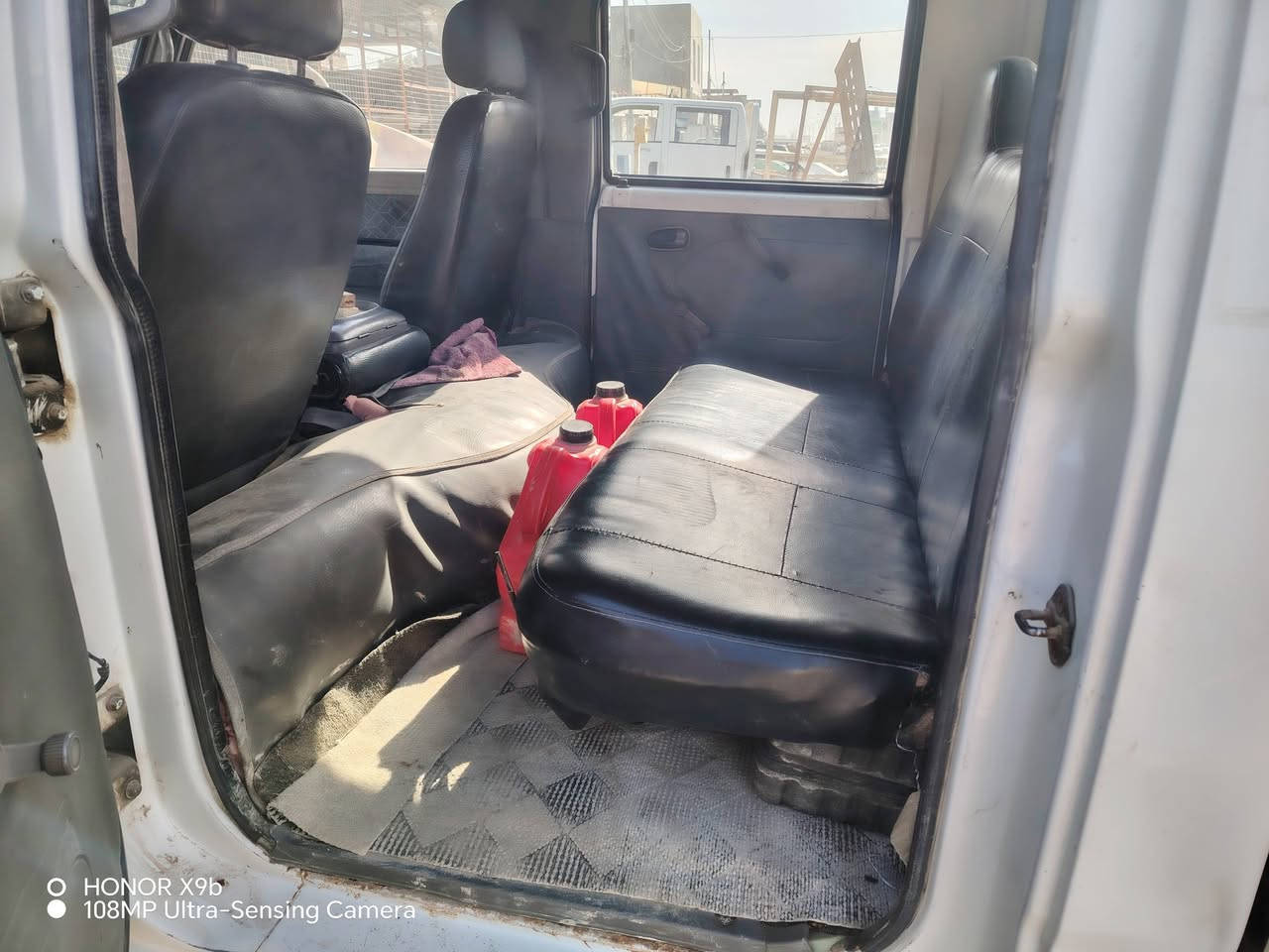 السلام عليكم كيا ام عيون مديل 2002رقم بابل هزه جديده كيرمكينه مكفولات مكان السياره حله شارع 80؛ رقم *********** السعر 85 وبي مجال حك الجيه
