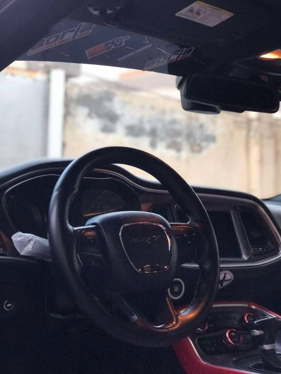 السلام عليكم جالنجر لون سمنتي موديل 2017
بيع أو مراوس اذا تحصل هايبرد يعني كورلا او كامري
السياره مابيه نقص 
سعرها 165$
محرك 6سلندر
رقم بغداد بسمي
حادث موضح بالصور وإذا يعجبك اي سونار تودي اني حاضر
اني ما احب اكتب هواي لان السياره امبينه والشراي يجي ويشوف واني حاضر والله مكاني بشارع 40
رقمي***********
