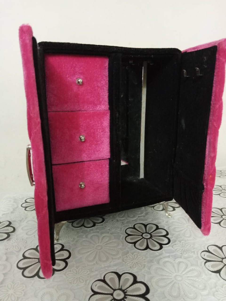 غراض البيع سعر مناسب


**إذا كنت صاحب هذا الإعلان وتريد حذفه لأي سبب، رجاءا أرسل رسالة إلى الدعم الفني**