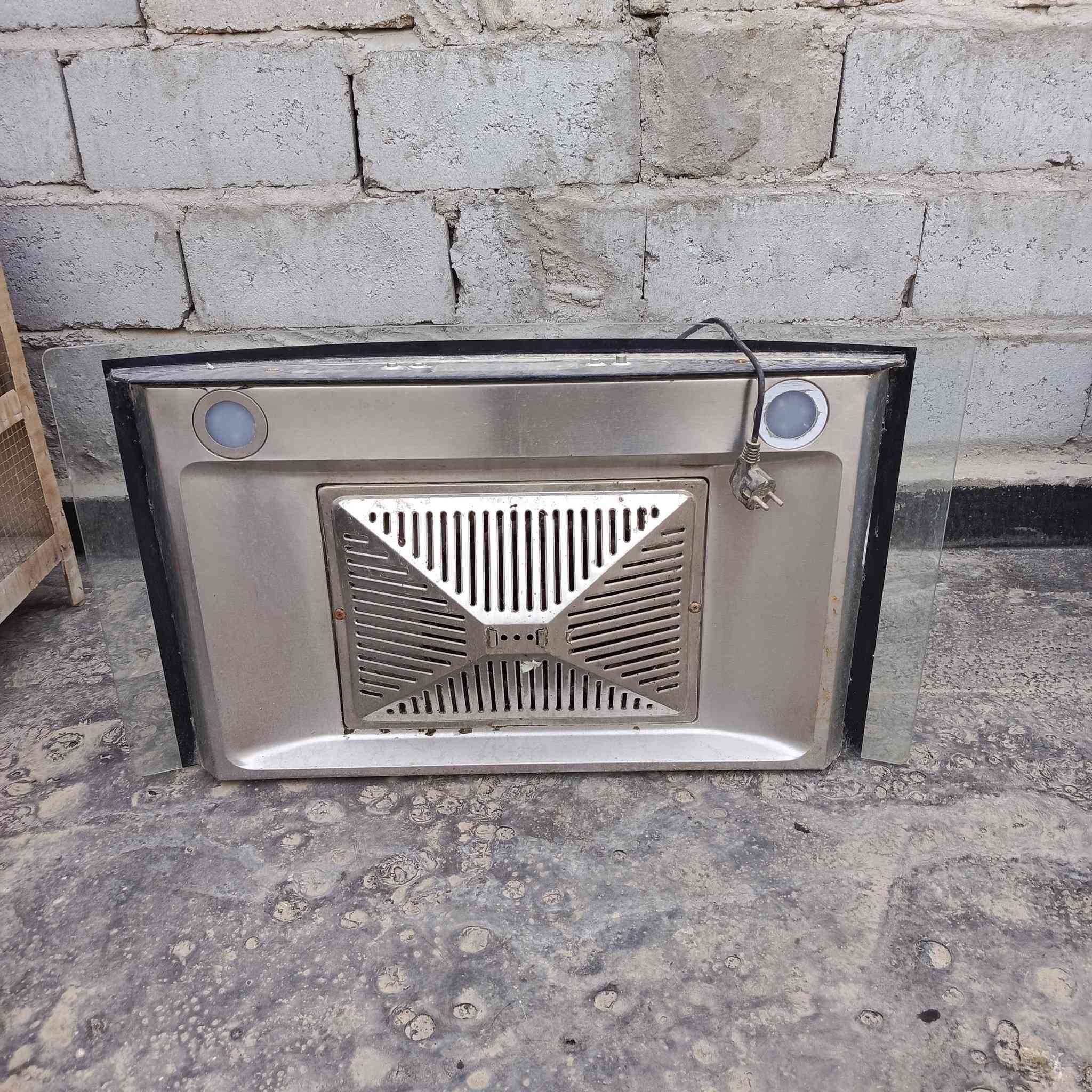 مفرقه ساحبه سعر 50 بها مجال العنوان الفلوجه حي الشهداء شغاله جديده تطلعوا على الرقم يوسع ***********
