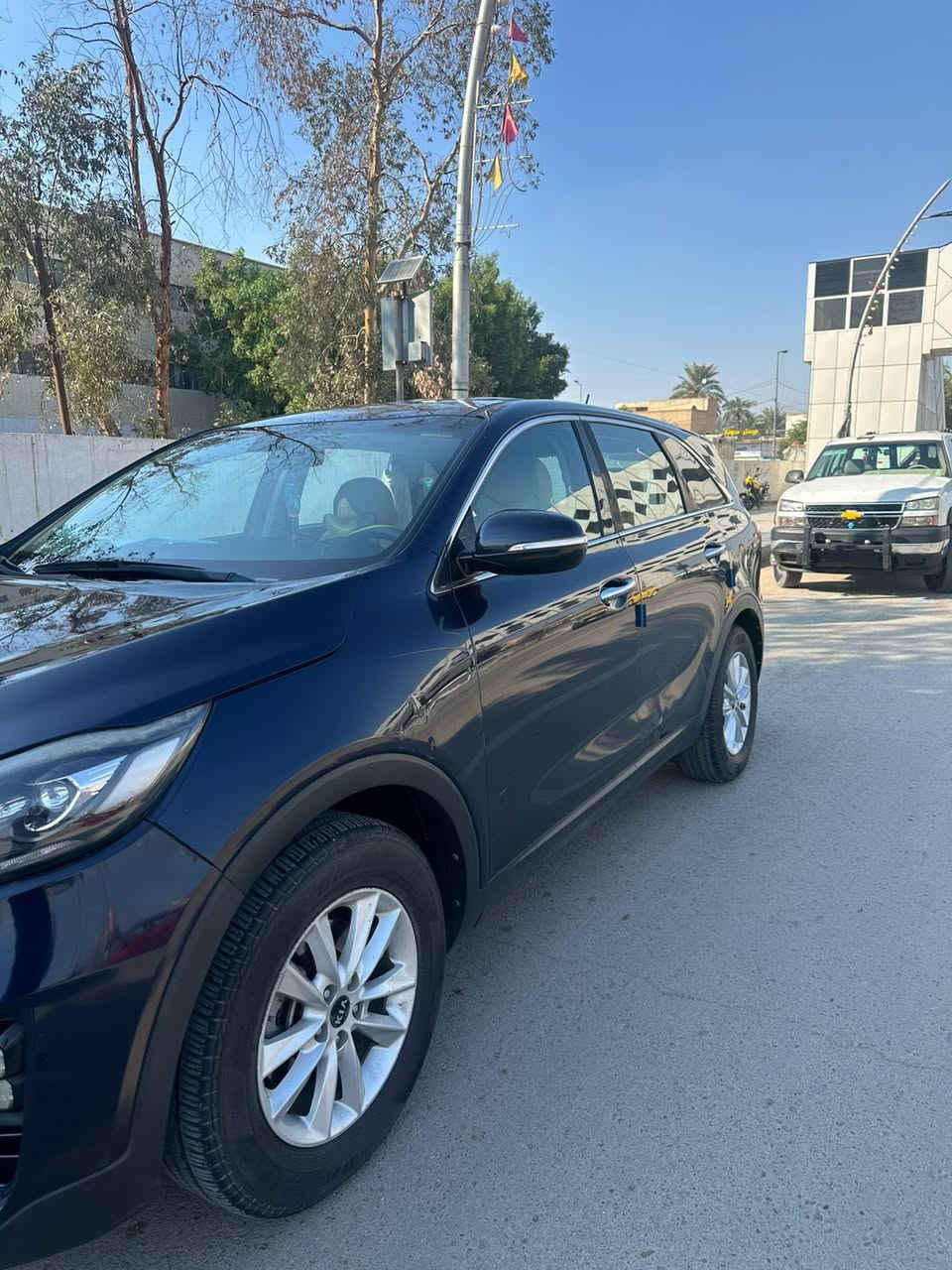 سورنتو 2020 
امريكي ٦ سلندر ٧ راكب 
كير ٨ نمر شاشه كبيره  
رقم بغداد ماشية 73 
سونار حادث بس بنيد بدون ايرباك
مكان السياره واسط 
جديده مابيه اي نقص 
السعر 185مجال حك لجيه 
***********
