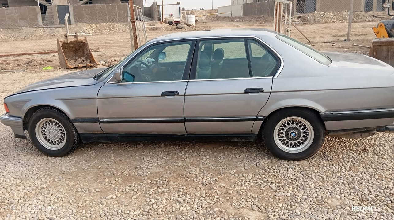 يا الله سلام عليكم للبيع بي ام دبليو 730 سياره حلوه خير من الله مكينه بلاديه حداديه كير مكينه فول رقم الماني جاهزه سياره  سعر 37 بيه مجال قليل 
للستفسار ‭ ‬
‭0780 766 6383
