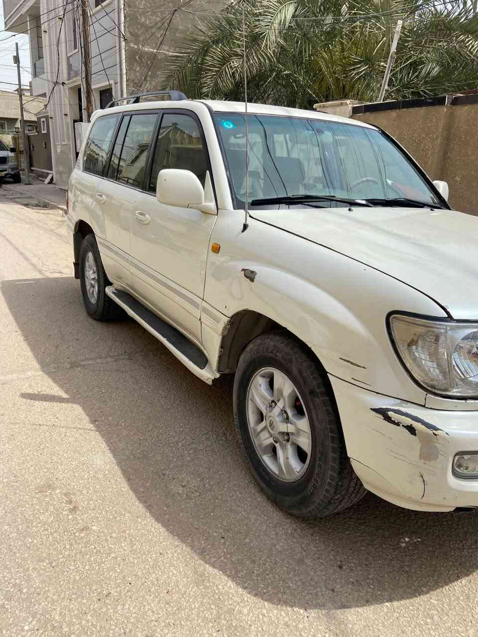 السلام عليكم
لاندكروز مونيكا ٢٠٠٧ اصل خليجي سعودي VX  رقم بغداد انكليزي الجديد باسمي تحويل ثاني يوم السياره صبغ عام بيهه ضربه من جهة العبري التبريد مايشتغل السياره كير أوتوماتيك محرك ٨ سلندر بنزين  السعر المطلوب ١٢٥ ورقه بيع فقط بدون مراوس 
مكان السياره بغداد 
للاستفسار اكثر الاتصال ***********
