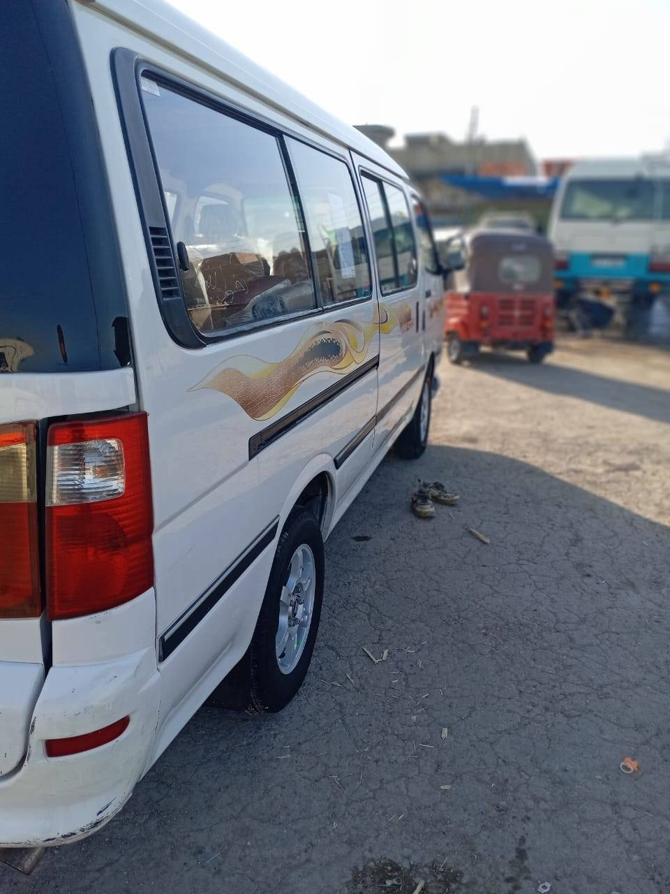 سياره الوان 2017 ومكينه بطه اتوماتيك سعر 90 ورقه وبيها مجال شراري ***********
