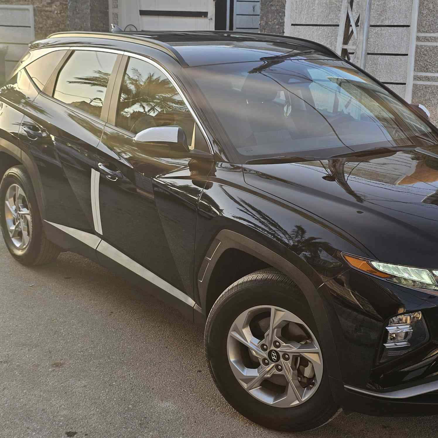 السلام عليكم
للبيع او مراوس مع جيب مع الفرق 
توسان موديل 2023 سياره جديده حيل معنئ كلمه حتى من شخط ماشيه 17 كيلو محرك كير صدر كله جديد ومال شركه 
السياره مكفولة من كلشي عدا البنيد الضربه كلشي بسيطه وصطحي يعني بس حافت البنيد وانضرب اكلير كله فقط وايرباك استيرن وامرجع سستم حتى الداعاميه ابلاديه 

المواصفات
فول الفول ماعدا الفتحه يعني كشنات جلد تدفئه كشنات قطعتين تبريد شاشه كار ابلي شاشه اعطال لايت زينون لايت خلفي لد متصل صندوك كهرباء كشنات كهرباء بعد معروفه 
رقم بغداد هزه وسنويه كلشي جديد وبسمي شرط التحويل 
للبيع او مراوس اي استفسار اتصل وتدلل 
*********** واتساب موجود
السعر بدون زحمه راسليني واتساب وتدلل او اتصل وشكرا
