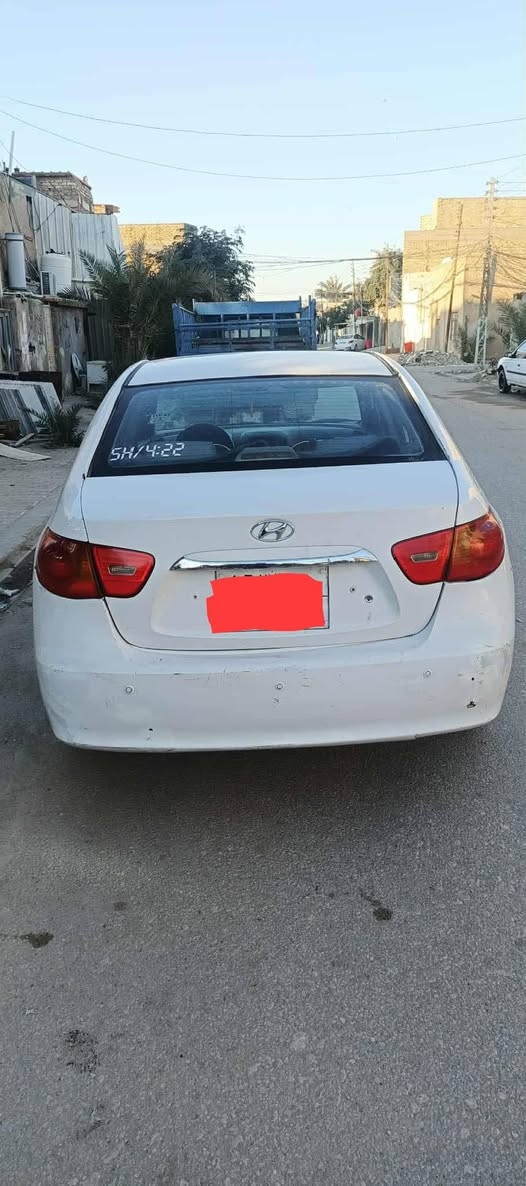 النترا 2011 للبيع
ادووووات ادوووووات 
حداديه جديده 
محرك وكير جديد 
تايرات جدد 
مكاني النجف 
35$
***********
