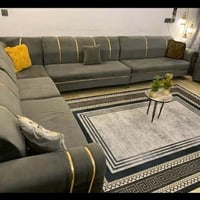 عندي تخم كولش نضيف 10مقاعد سعر ب 100وبي مجال عنواني بغداد جميله رقمي 0...