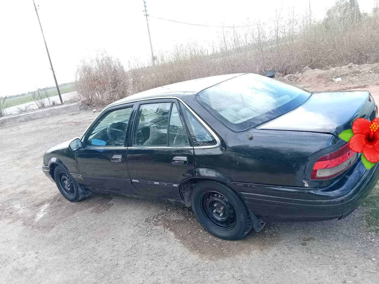 سلام عليكم سيارة جاهزه كشر حلو و صافي مرتب مكينه و گير نظيفات تخم تاير و حداديه كلش نظيفات ‏‪***********‬‏
