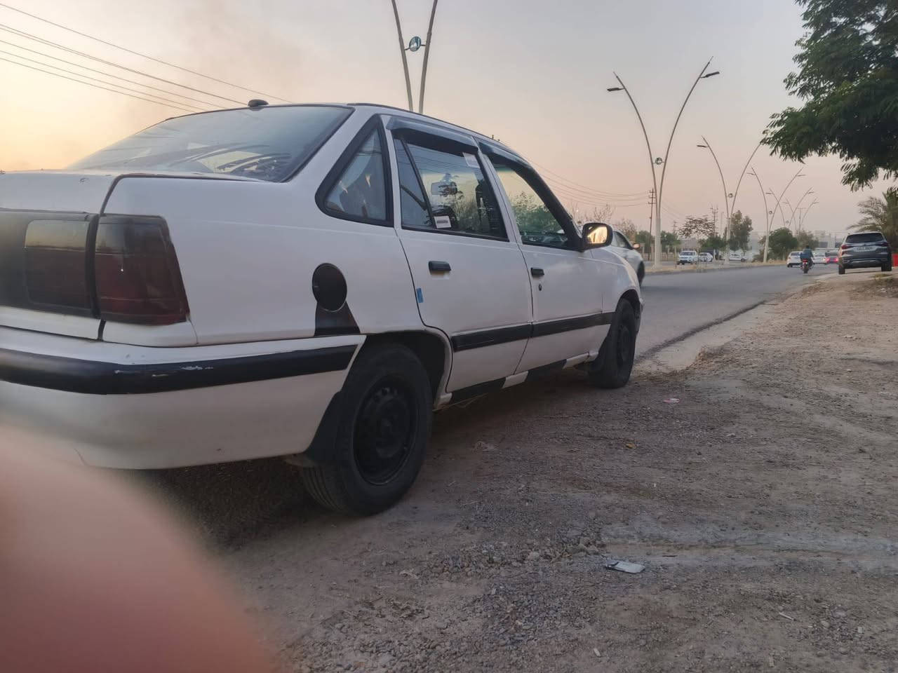 ‏سلام عليكم سياره دايو لبيع موديل 1994رقم كركوك . الاماني ... سنويه كرتوني خضره..ماشي بل معامله .....بشط التحويل           او مراوس.. ..  صدر نضيف بس رايد مشط ستيرن........ كهربائيات كله شغاله ..... كير اتوماتيك...مكفول .....محرك مكفول خياس مابيها......دواخل نضيفه  .....تبريد كامل بس رايدله ترتيب شويه .....
مكفول بالنشر  مستعجل على بيعه
‏سلام عليكم سياره دايو لبيع موديل 1994رقم كركوك . الاماني ... سنويه كرتوني خضره..ماشي بل معامله .....بشط التحويل           او مراوس.. ..  صدر نضيف بس رايد مشط ستيرن........ كهربائيات كله شغاله ..... كير اتوماتيك...مكفول .....محرك مكفول خياس مابيها......دواخل نضيفه  .....تبريد كامل بس رايدله ترتيب شويه ..... 
‏
‏السعر 28 وبيها مجال
‏
‏المكان صلاح الدين سامراء
‏
‏الرقم ***********
