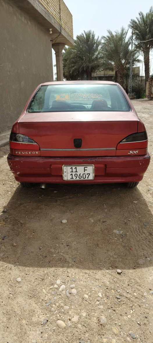 بيجو فرنسي 306 موديل 2001 سيارة كير ومحرك مكفولات كلج جديد صدر امامي وخلفي جدد رقم بغداد  الدولي 
سعر 42 وبيها مجال ‏‪0775 056 6469‬‏
