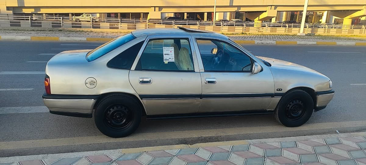 اوپل مودیل 91محرک 18گیر اوتوماتیک گیر محرک شرط لاصرف لابخار سنویە جدید رقم جدید  دفتر بانزین موجود صدر جدید
تایرات جدید بدون صبغ بدون ضربە بدون معجون سیارە جاهزە 
سیارە احلە من الصورە بدون نواقص شرط وکالە تحویل عنوان کرکوک  سعر41بی مجال بسیط للستفسار ***********
