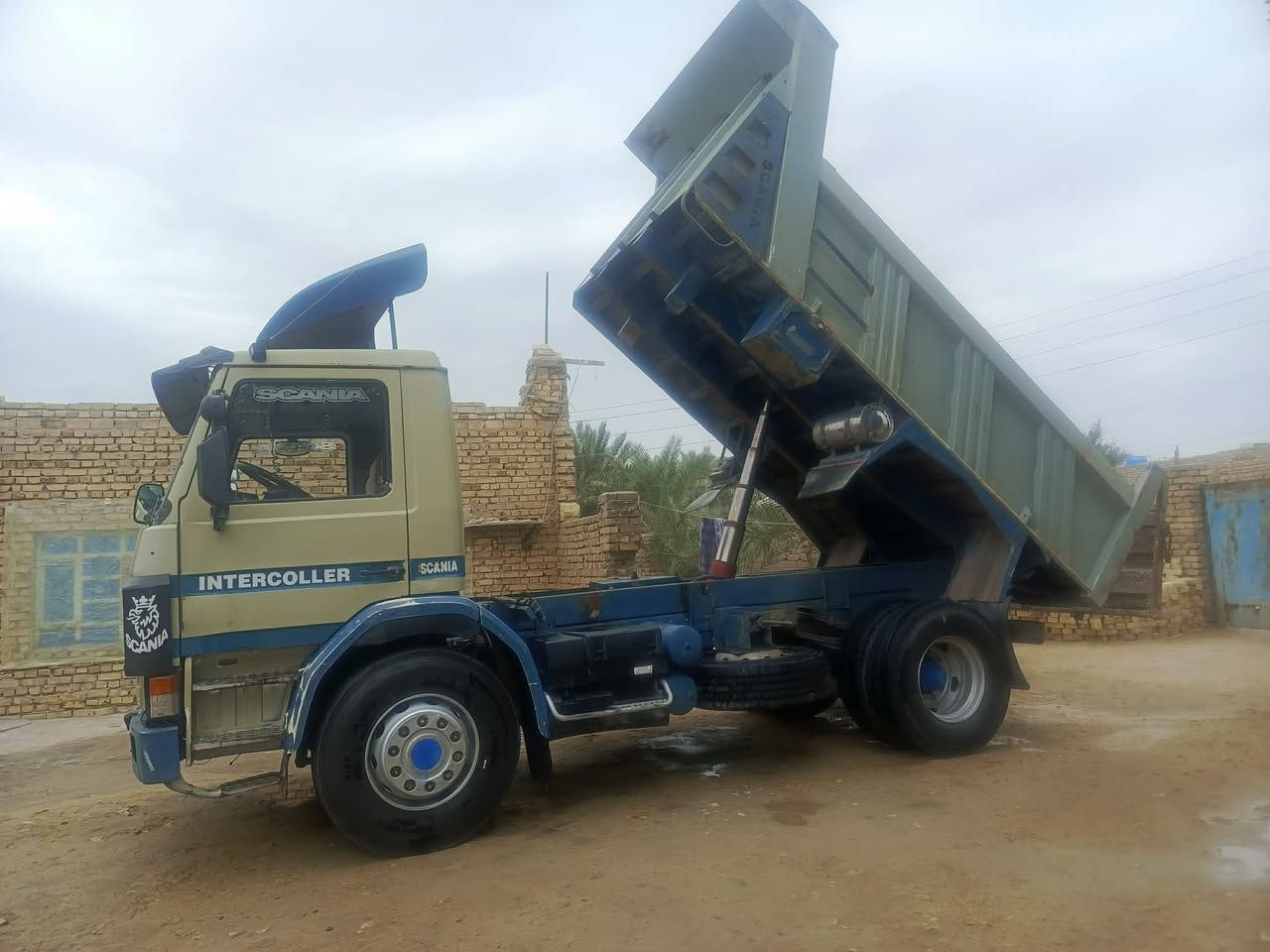 اسكانيه ١١٣ للبيع موديل ٩٣ رقم بصره انكليزي بسمي مشروع وطني مكينه دي اس كير نص دكمه أكسن بلادي ملاكم تايرات تخم توني شاده شاصي ١٠ كفاله مكانها العماره السعر ١٦٠ وبيها مجال للاتصال ***********
