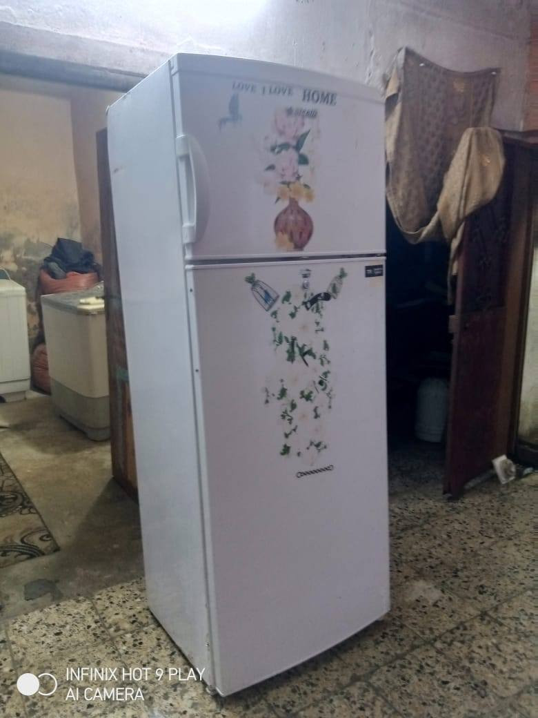 ثلاجه نضيفه اخو الجديد السعر 200 وبيه مجال


**إذا كنت صاحب هذا الإعلان وتريد حذفه لأي سبب، رجاءا أرسل رسالة إلى الدعم الفني**