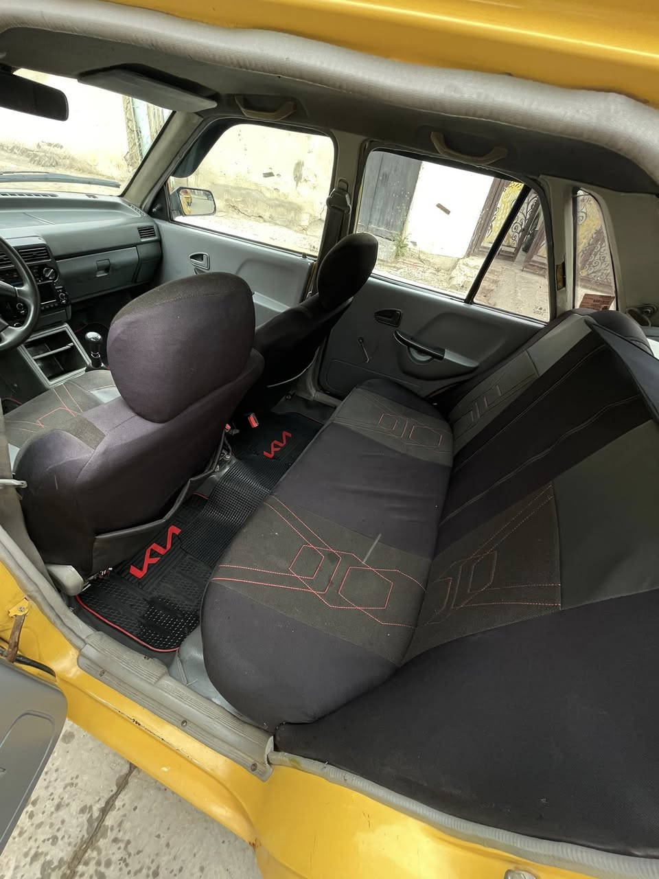 سايبا 2011 رقم جديد سنوية باسمي هيئة وغرامات مصفرة منظومة تبريد جديدة تخم تاير جديد دوشمة جديدة مكنية وكير خير من الله كهربائيات 
شواصي معمرة 
بيها فقط جملغ كما موضح بالصورة 
السعر 25 
***********
