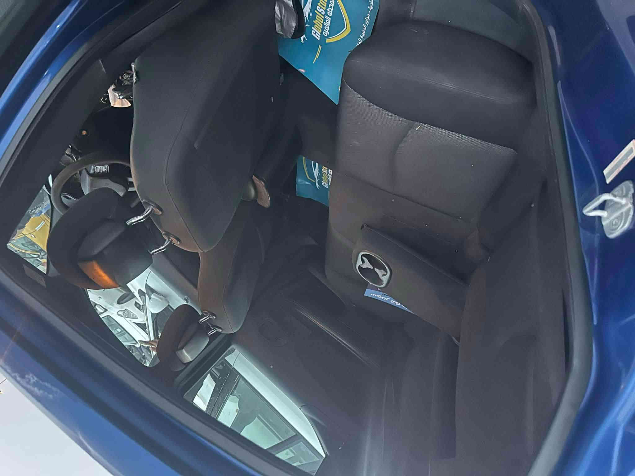 السلام عليكم 
للبيع مستعجل كلش 
افنجر ٢٠١٣ ازرق اللون 
كير مكينه جدد مكفولات 
داخل نضيف 
شاشه 
محرك٢٤٠٠
كير ٤ نمر 
موصفات العاديه 
تبريد منضومه كامله جديده 
بيه ليك بس 
مازدات جدد 

ويل كب 
سياره نضيفه وخير من الله 
رقم بغداد باسمه 
حادث جاملغ بسيط 
مصبوغه حزام اثر شخوط وبيه سونر
صارله عدنه ٤ سنين
صدر بيه طكطكه بسيط كلش 
 
اني مكلف بنشر 
صاحب السياره رقم
‭***********
السعر ٦٨ قفل بدون عمله بغداد
