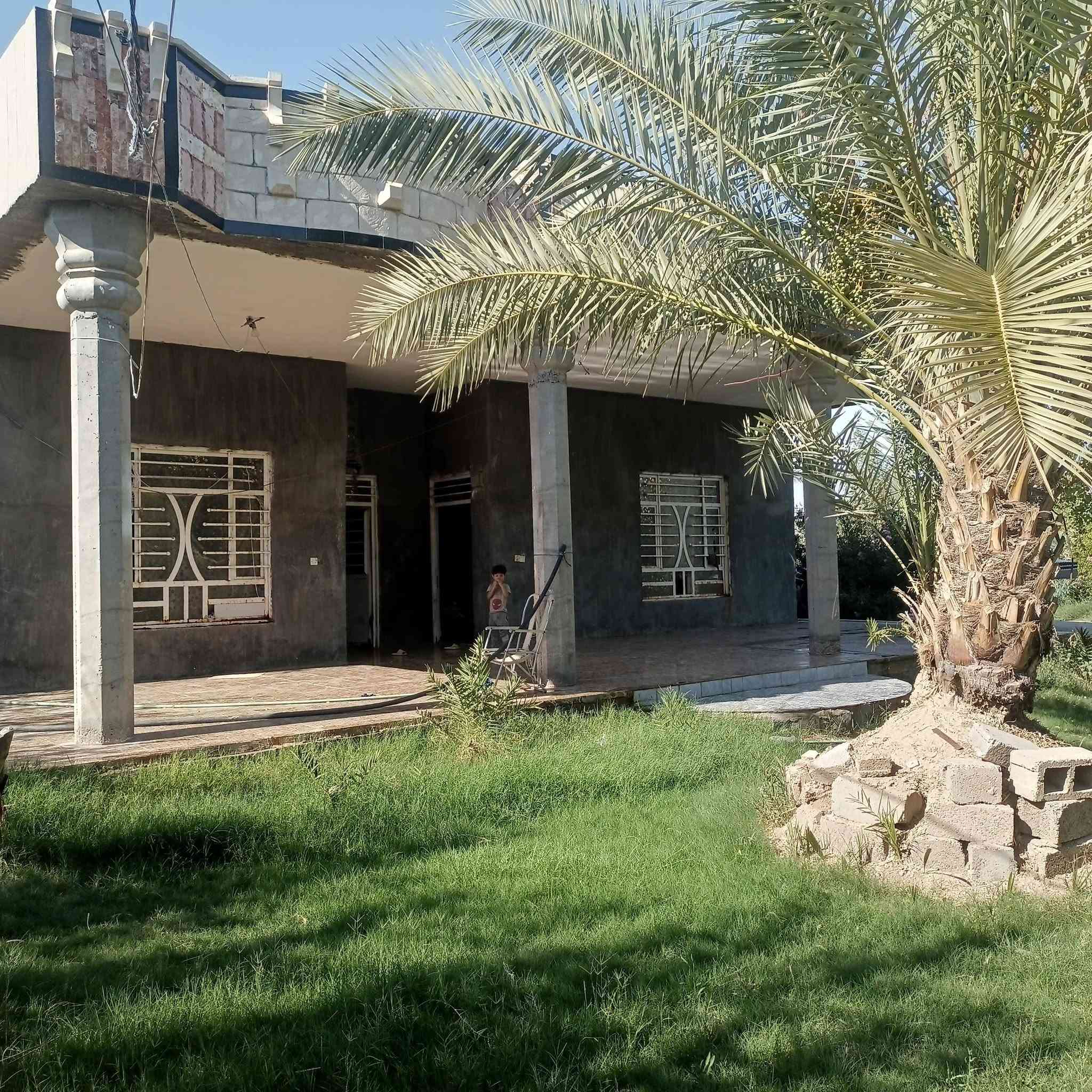 يا الله سلام عليكم للبيع او مراوس
مزرعه دونم ونص مع دار خدمات متكامله جنس العقار 117 يحتوي الدار علا 2غرفه +2صاله+مطبخ +استقبال واجه الدار 15م والنزال12بغداد ابو غريب سارع التله ولتفاصيل أكثر اتصال برقم أو واتساب***********

