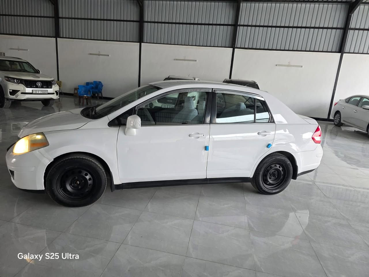 سلام عليكم 
للبيع فقط 
نيسان فيرسا 2009 وارد امريكي
بيها صبغ بالبنيد وشويه بنهايه الجاملغ الايسر من جهت الباب  
السياره جاهزه من كلشي 
كير شرط 
محرك شرط 
حداديه كامله جديد 
تخم تاير جديد 
تدفئه 
تبريد ثلج 
شاشه +كامره
مري كهرباء 
ماشيه 134 الف 
السياره بلاديه مناقصها اي شي 
سنويه باسمي تريد تحويل تريد وكاله 
السعر 79 وبيها مجال قليل للشراي

للاستفسار / ***********
