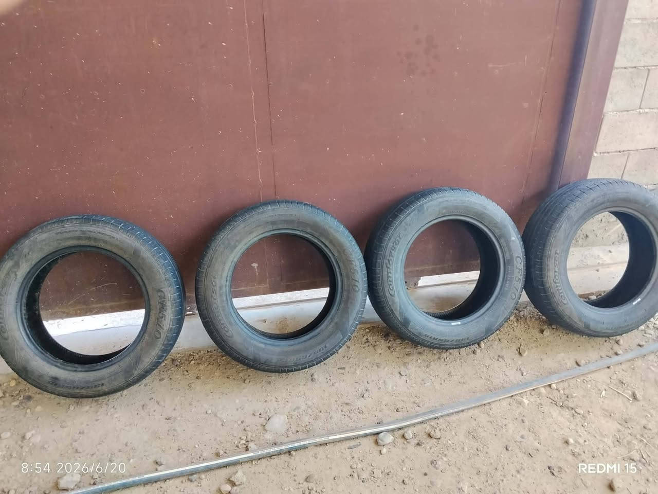 سلام عليكم يوجد تواير نضاف  حجم 195/65R15  زوج 25 شرط جوبلس
***********
