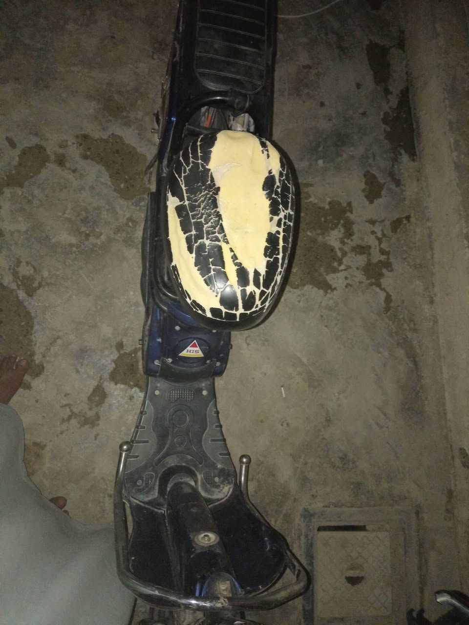 السلام عليكم للبيع 

المكان تكريت القادسيه
السعر100بيه مجال
***********.    ***********
