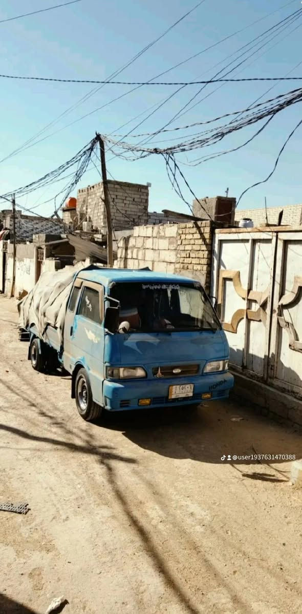 السلام عليكم ورحمه الله كيا حمل لي بيع موديل 1995سياره كلش حلوه أحله من الصوره مال جناي كير ومكينه مشروطات وتخم تأير جديد جواه واكسن جديد دواخل جديده السياره مال جناي وإذا انت جناي بس تبريد عوزه وعلي سياره كلش حلوه السعر ادك عليه واني خادم اشلع عيوني شهد الله هذ رقمي ***********
