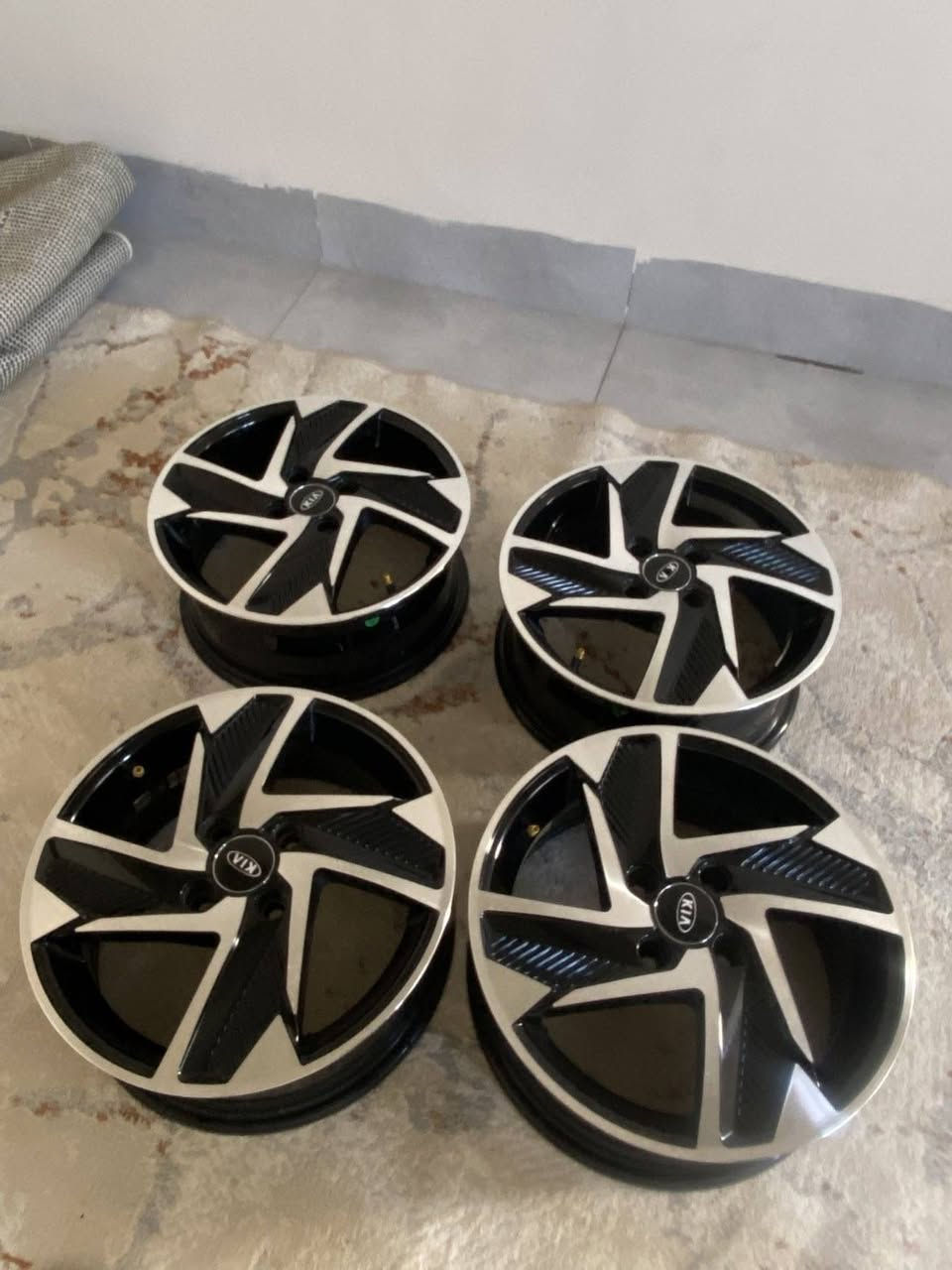 عندی تاخم ویل کروم حجم15 لوك  اربع براقی جوکر  سعر260 
مکان کرکوك 
***********
*********** كركوك, العراق
