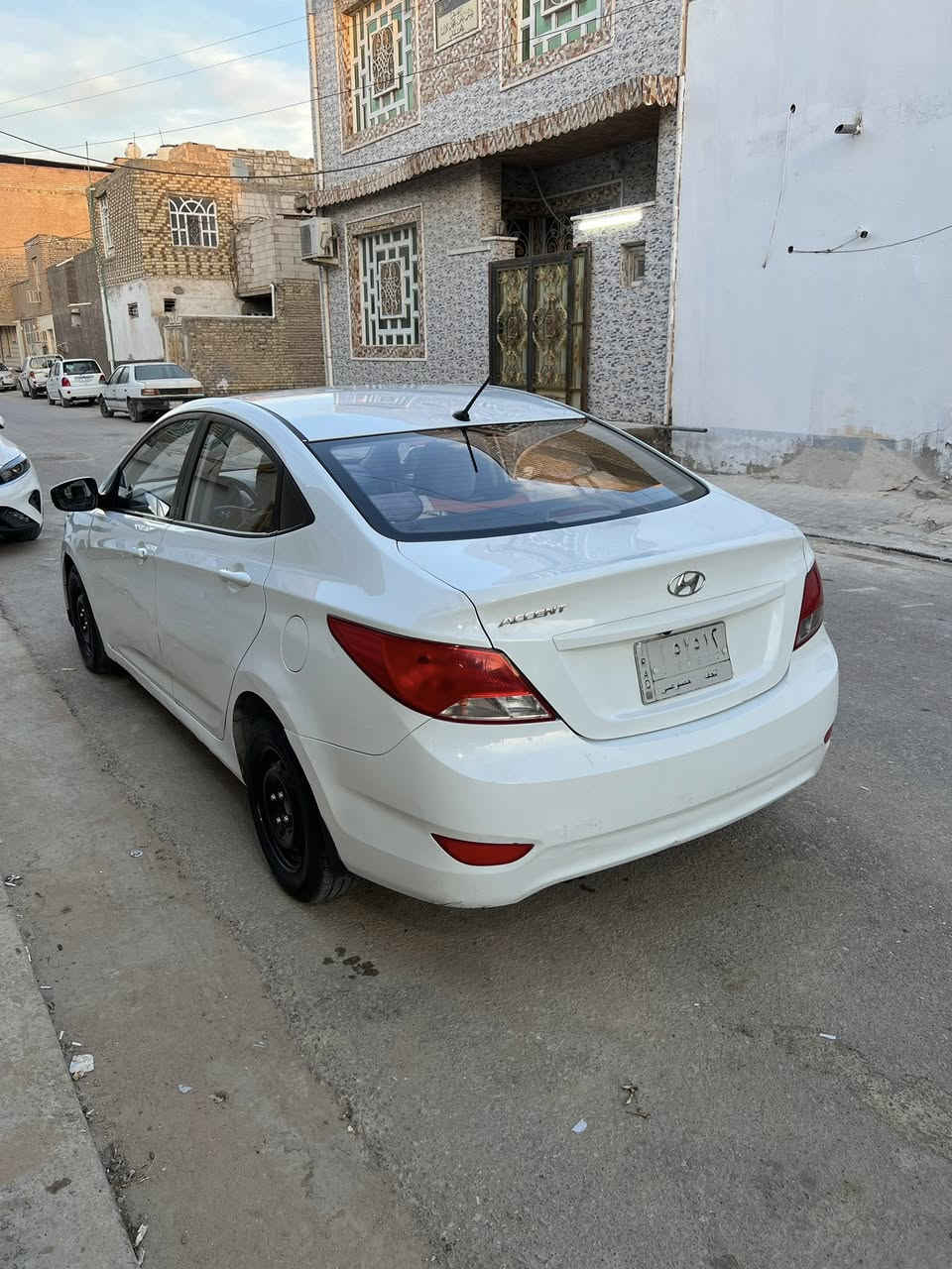 اكسنت 2015 خليجي محرك 1600دوش كير ومكينه جدد تخم تاير جديد رقم نجف سنويه جديده سياره جاهزه سوناره موجود ويه صور سعر 92 مكاني نجف حي الغري ***********
