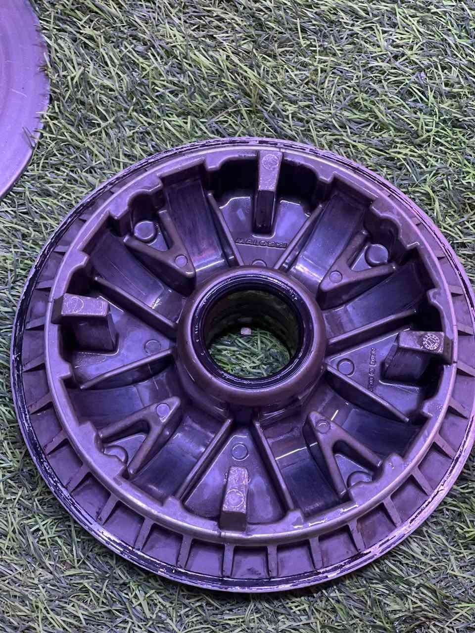 السلام عليكم
عندي كرنكات واحد ستندر والثاني كصه ١٠ 
وموجود كلج دهن بلاد وبوشه وبستم بلاد ع الفحص 
مكاني زعفرانية 
***********
