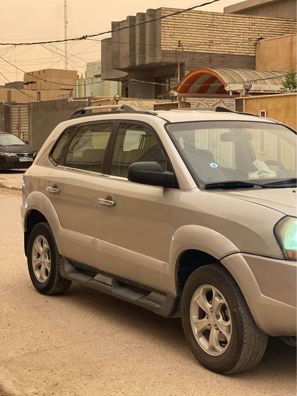 السلام عليكم توكسن موديل ٢٠٠٩ خليجي مكفوله من الصبغ فقط بارد رقم نجف داخلها كلش نظيف تبريدها ثلج سنوية ما نافذه مكينه ٢٠٠٠ يرادلها صبغ دعاميات والحجل فقط السعر ١٠٠ وبيها مجال مكانها بابل المسيب *********** المحاويل, بابل
