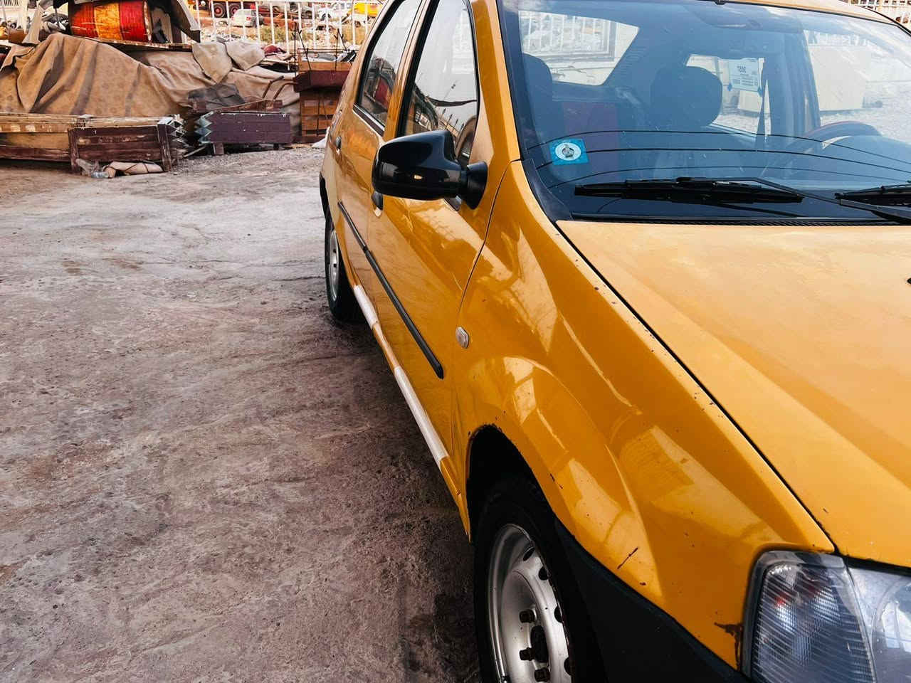 لببيع رينو لوكان 2012 سياره جاهزه مكينه كير حداديه تخم تاير تبريد كله شرط سياره رقم بغداد الجديد هزه جديده مصفره هيئه وغرامه مكان سماوه سعر 38 وبيها مجال ***********
