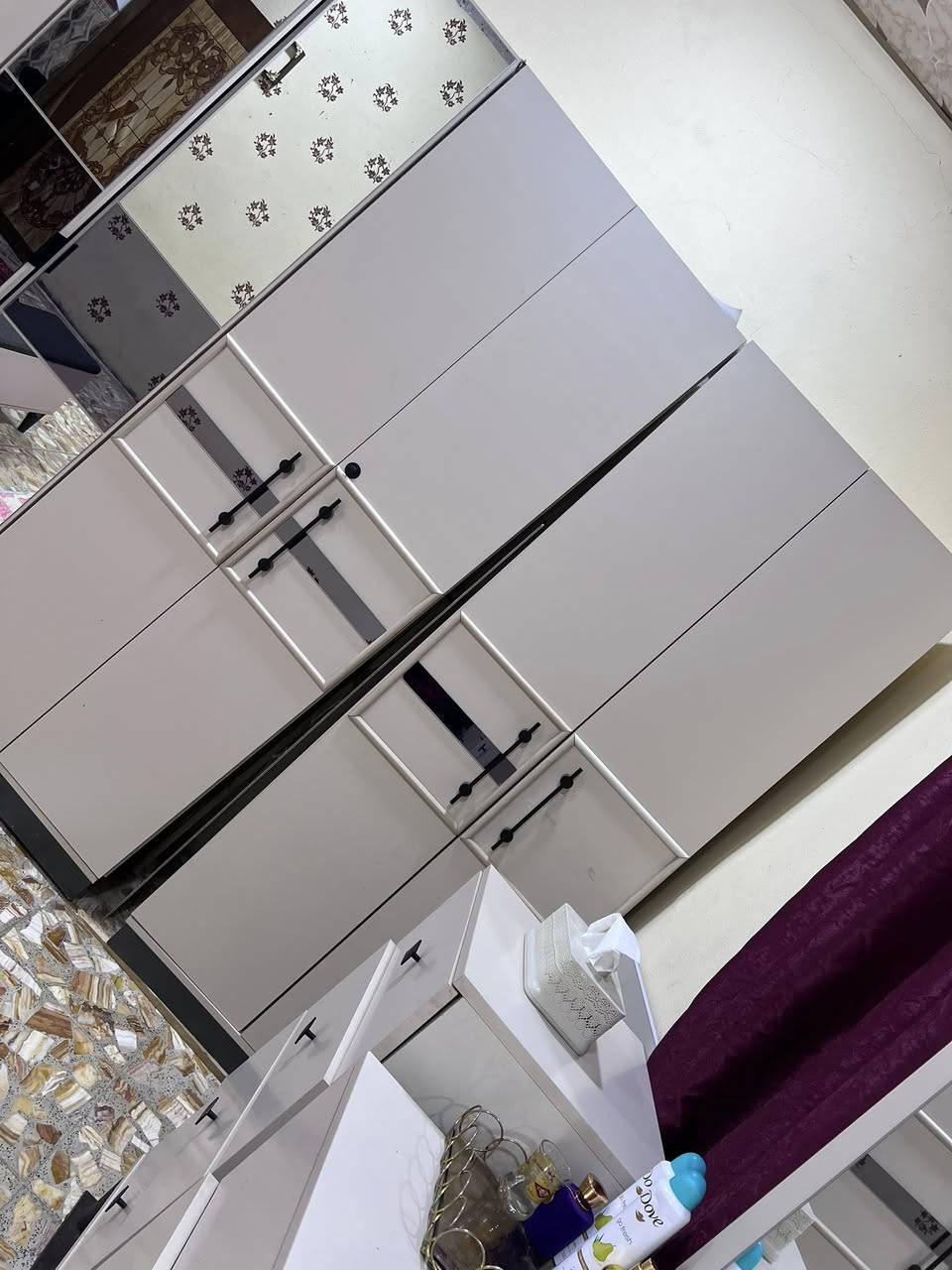 سلام عليكم عندي هاي غرفه تركيه للبيع مبيها اي ضرر بس اريد ابيعها لين نريد نعدل لغرفه الي يريدها يدخلي خاص علمود لمعلومات اكثر


**إذا كنت صاحب هذا الإعلان وتريد حذفه لأي سبب، رجاءا أرسل رسالة إلى الدعم الفني**