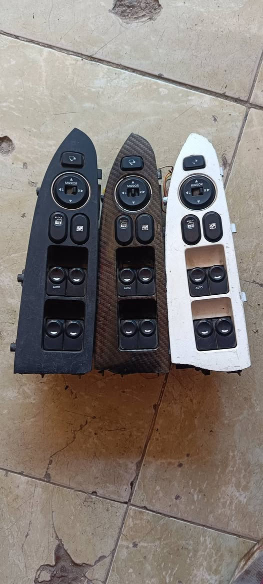 توفرت من جديد قطع غيار التورنج الحاوية شرط
سعر كونترول جام 25 الف
سعر اليدات داخلية 5 الف
للحجز خاص او واتساب ***********
توصيل جميع المحافظات ب 5 الف
