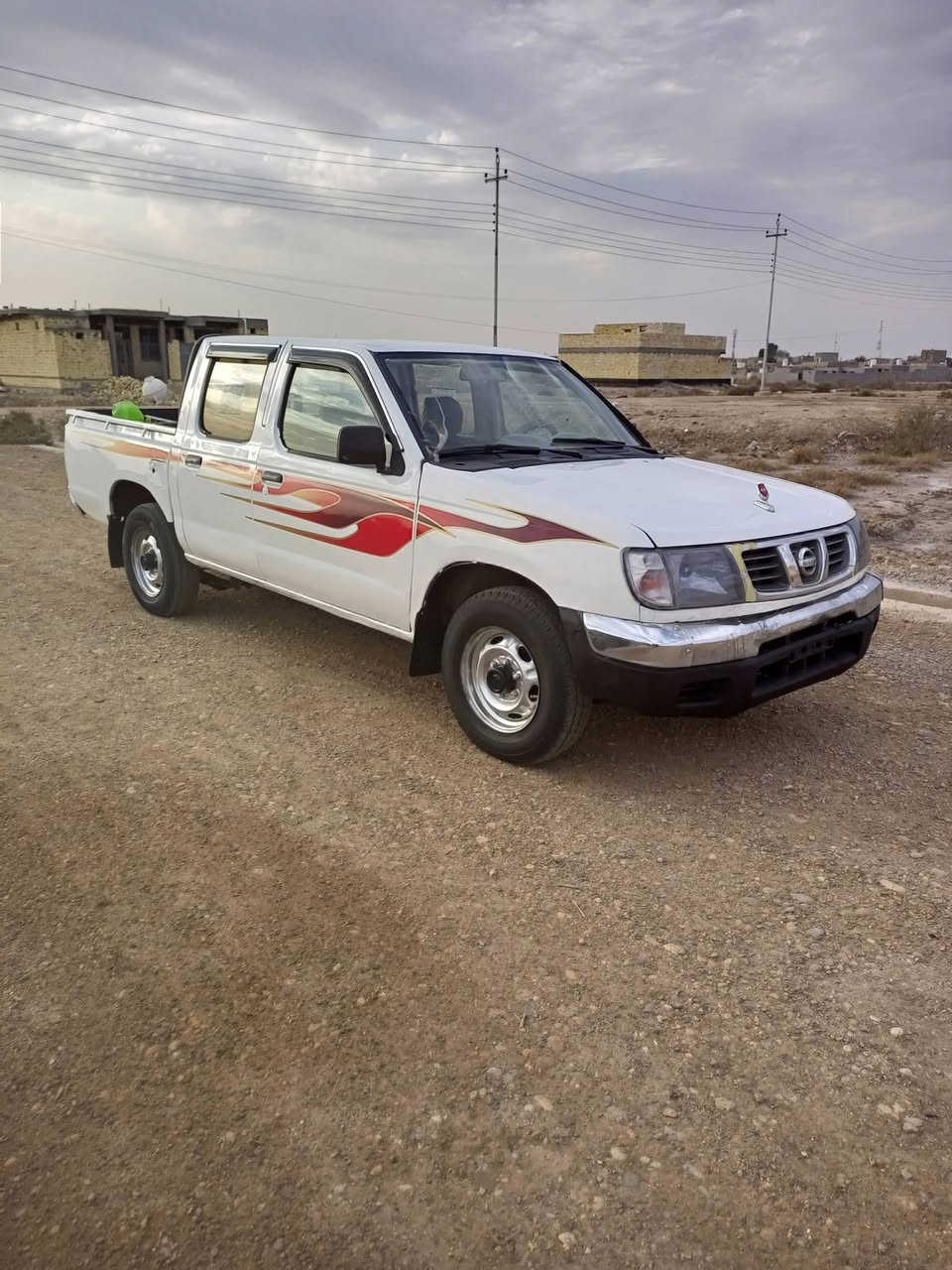 للبيع نيسان موديل 2003 (مزاد وزراة الداخلية) بيه كتاب مزايدة تمشي بيه وين ماتريد  مكينه وكير و حداديه شاصي مكفول  كهربائية ودوشمه جديده سياره جاهزه مكان الناصريه قضاء الرفاعي رقم الهاتف *********** سعر 50 بيه مجال بسيط
