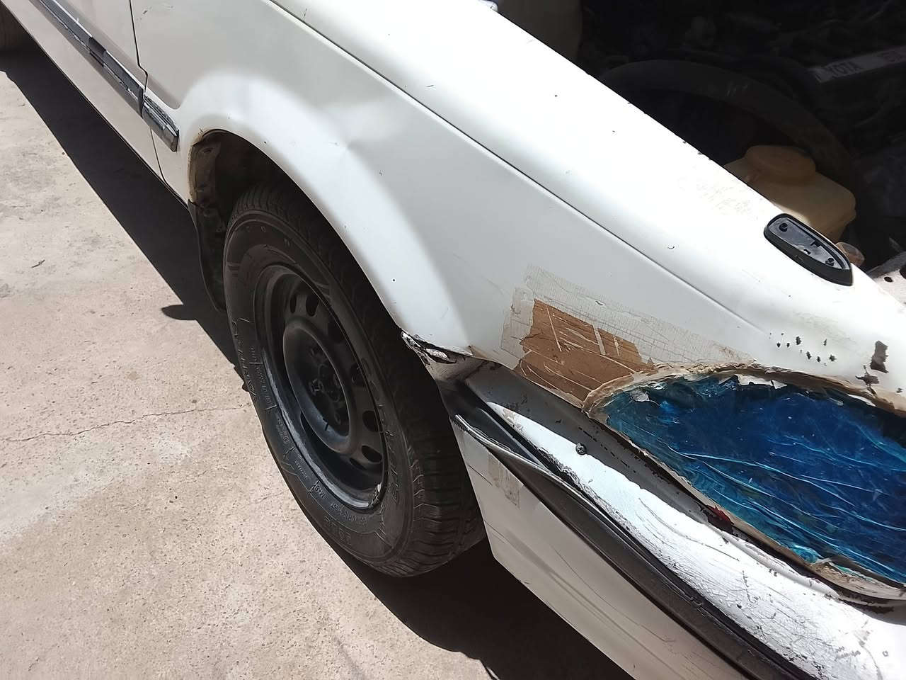 سلام عليكم ورحمه الله وبركاته للبيع كورولا موديل ٩١ جاهزه مكينه وكير وحداديه شرط تبريد شغال رقم بغداد الماني راعيها جاري مصفره غرامات سعر ٢٨ مجال قليل مكاني ناصرية قضاء الشطره ***********
