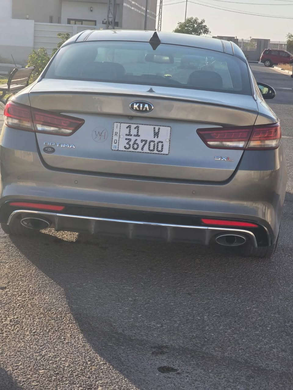 :السلام عليكم 

 اوبتيما 
المحرك : 2000 تيربو 
اللون : فيلي 
الموديل : 2018
الرقم : بغداد 
حادثه : امريكي الحادث قطعتين بنيد وجاملغ امامي بدون دواخل أو شاصي 
المواصفات : فول من كلشي ( بانوراما  ـ بصمه - تبريد قطعتين ـ حساسات كل الجهات ـ رادار ـ مفوله مواصفات هير كشنات كهربائي ـ تبريد كشنات - ) 
السياره بأسمي وتحويل مباشر
السياره ما بيه نقص برغي جهازه على اخر حبايه مكينه كير ما بيه كل نقص مكان السياره كربلاء استفسار اكثر اتصل مكلف بلنشر اسف على الاطاله تحياتي للجميع 

***********
