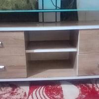 ميز بلازما خشب تركي للبيع للاستفسار 07733104929