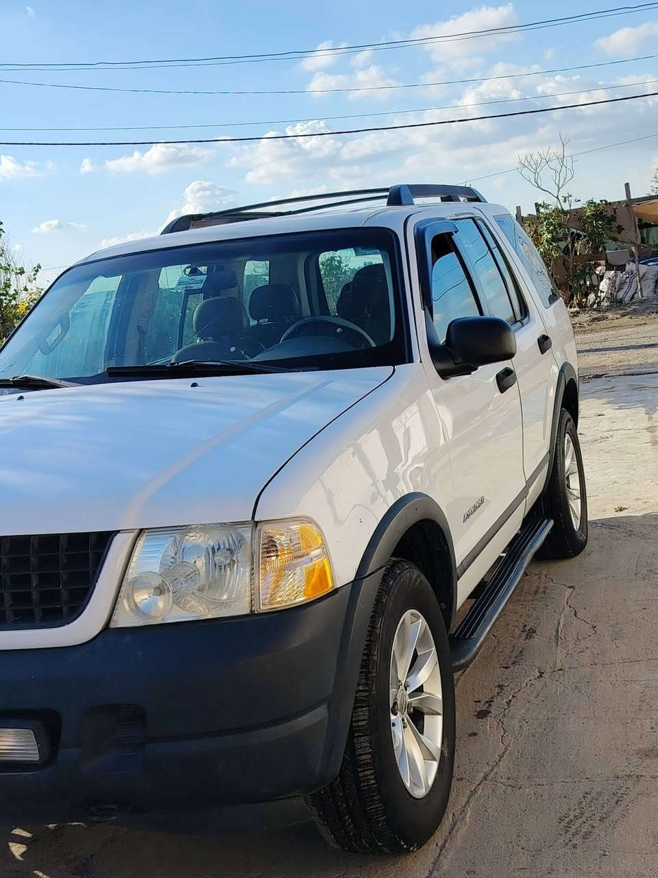 السلام عليكم
فورت اكسبلور للبيع
كابونه بانزين وكاله تحويل تدلل
بس قرص ما بيهه
سياره نضيفه وجاهزه مال بيت
٦ سلندر
٣ قطع تبريد 
٧ راكب
السعر ٥٠
الرقم ***********
#الجميع
