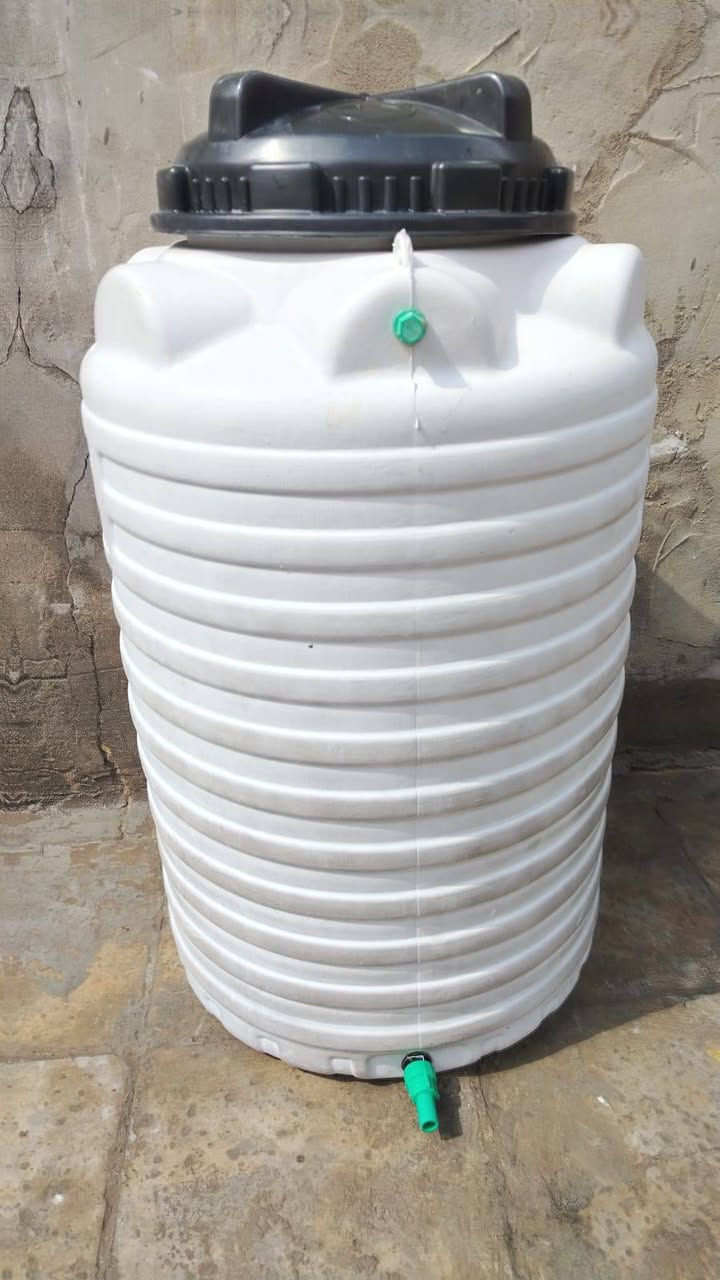 تانكي ماي نص طن جديد سعر35وبي مجال شراي يجي خاص


**إذا كنت صاحب هذا الإعلان وتريد حذفه لأي سبب، رجاءا أرسل رسالة إلى الدعم الفني**