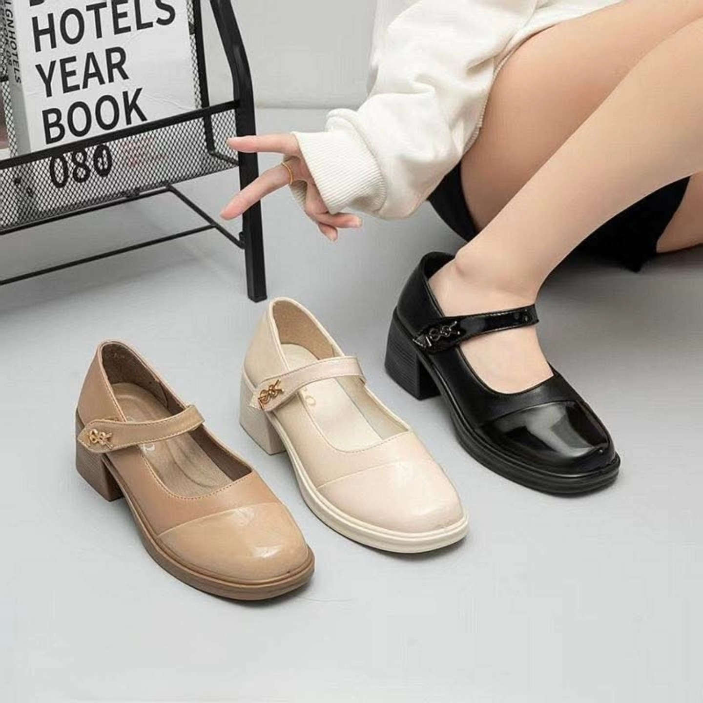 قطعه تجنن. موديل جديد 🆕 السعر 13.000فقط
الوزن صفر❤️ شرط طبي 
طبي مريح جداً. قياس 41/40/39/38/37
العنوان السوق الجديد القيصريه رقم ٣ رقم المحل ٩٣


**إذا كنت صاحب هذا الإعلان وتريد حذفه لأي سبب، رجاءا أرسل رسالة إلى الدعم الفني**