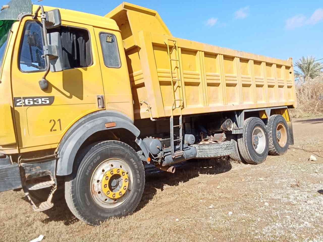 السلام عليكم سياره للبيع كرواتيا قمار وربع موديل 92 محرك 135 جير 155 عربي ثلاثه وبيها مجال *********** *********** بغداد التاجي
